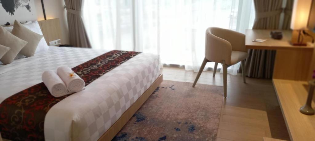 Louis Kienne Cikarang Hotel & Service Apartment Бекаси Екстериор снимка