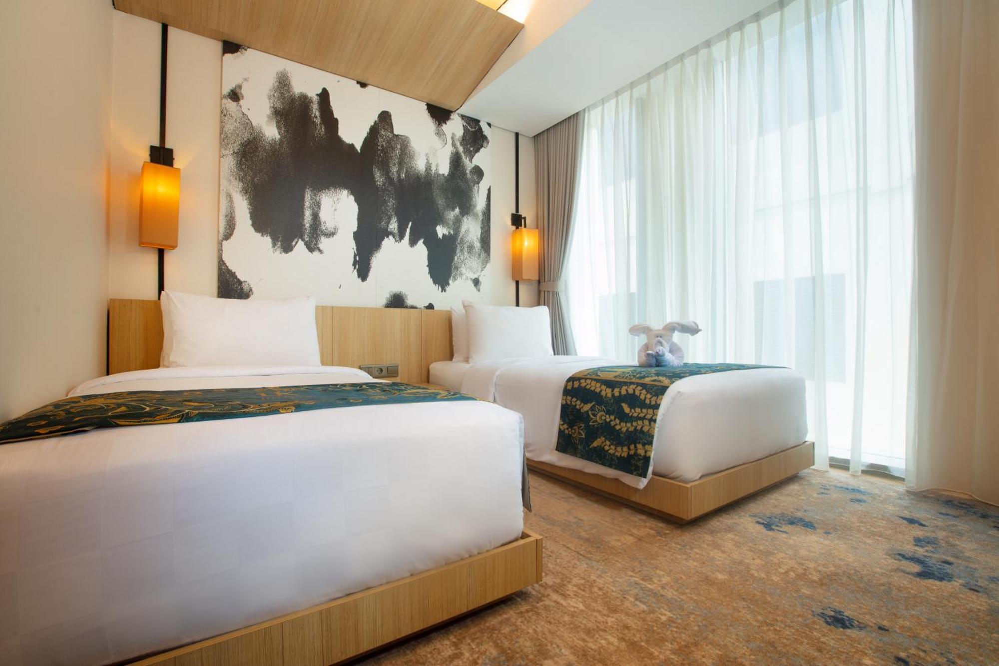 Louis Kienne Cikarang Hotel & Service Apartment Бекаси Екстериор снимка